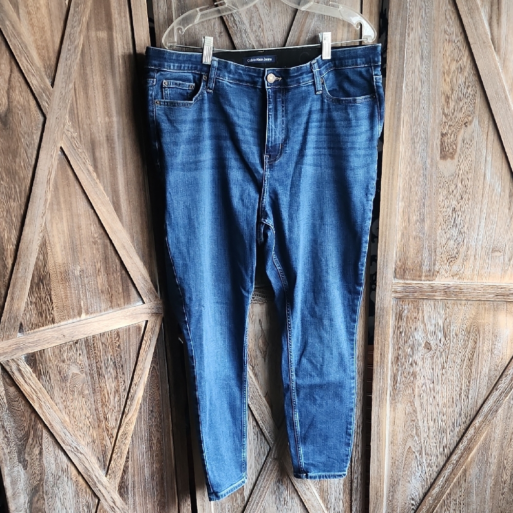 Calvin Klein Womens High Rise Jeans
